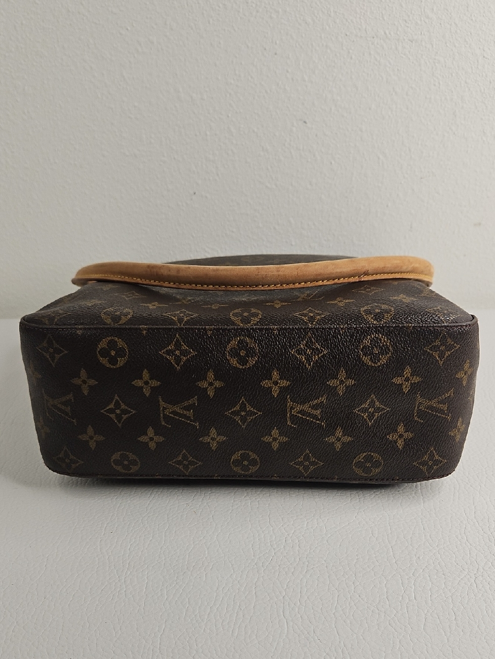 Authentic Louis Vuitton Looping MM Monogram Shoulder Bag Hobo Purse W/Dustbag - Picture 10 of 16